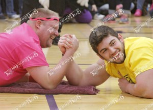 CvC.arm wrestling.02