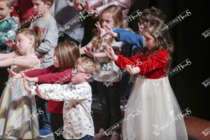 K  1st grade Christmas concert (23 of 45)