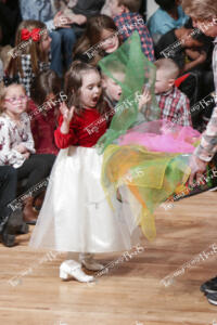 K  1st grade Christmas concert (38 of 45)