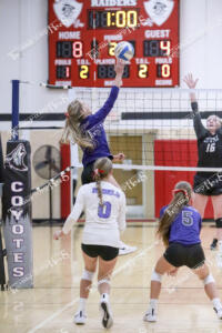 MCC Volleyball 10-4 (6 of 21)