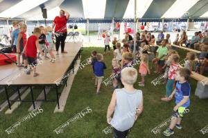 Rockin' Red Music Show (3 of 22)