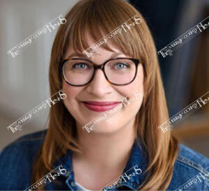 commedy - ellie hino