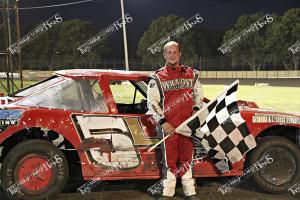 racing.Dustin Larson 100th IMCA Strret Stock win